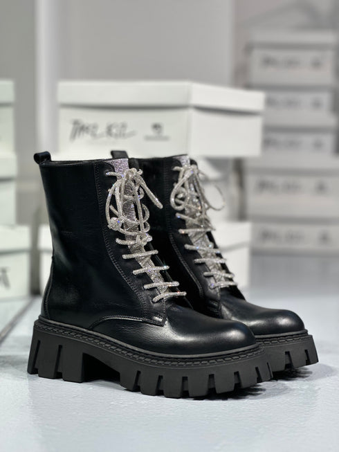 SOSA TAŞLI HAKİKİ DERİ POSTAL